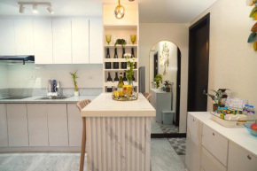 Minimalist with luxury & comfort in Makati Magallanes MRT Station